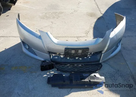 2010 Toyota Matrix z USA, uszkodzony, nr VIN 2T1KU4EE7AC531616